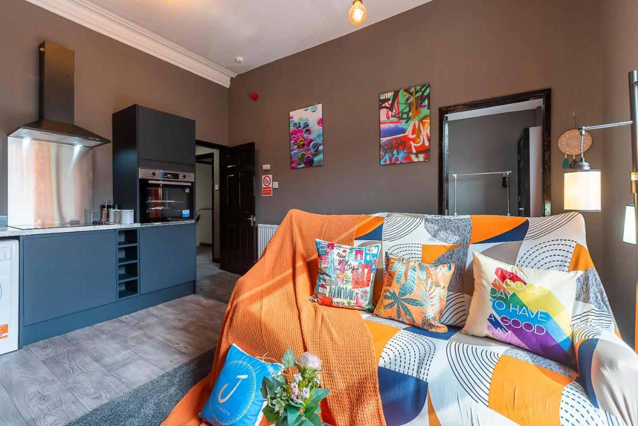 Art-Filled Bohemian 1 Bedroom Apt 2 Beds Colourful Praise Inn Apartment Kingston upon Hull Kültér fotó