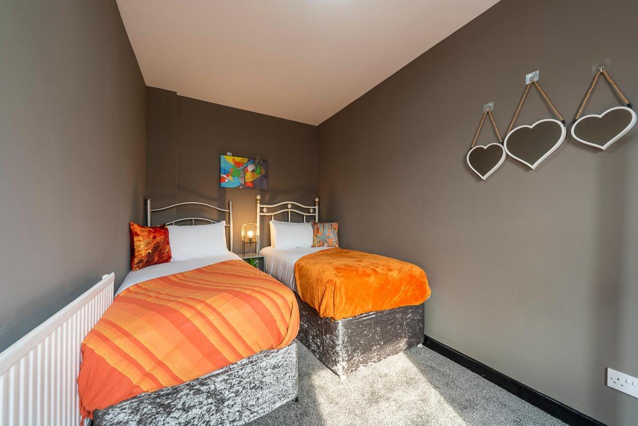 Art-Filled Bohemian 1 Bedroom Apt 2 Beds Colourful Praise Inn Apartment Kingston upon Hull Kültér fotó